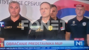 Povređeno šest policajaca